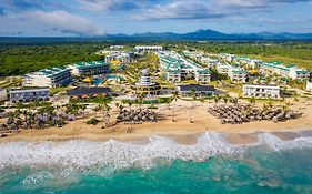 Ocean El Faro Resort (Adults Only)